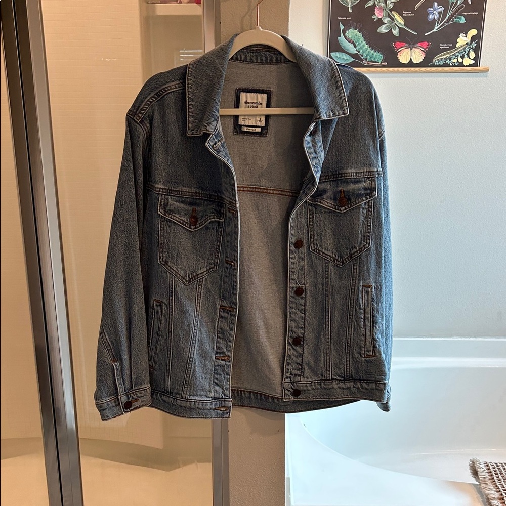 Abercrombie & Fitch Oversized Denim Jacket